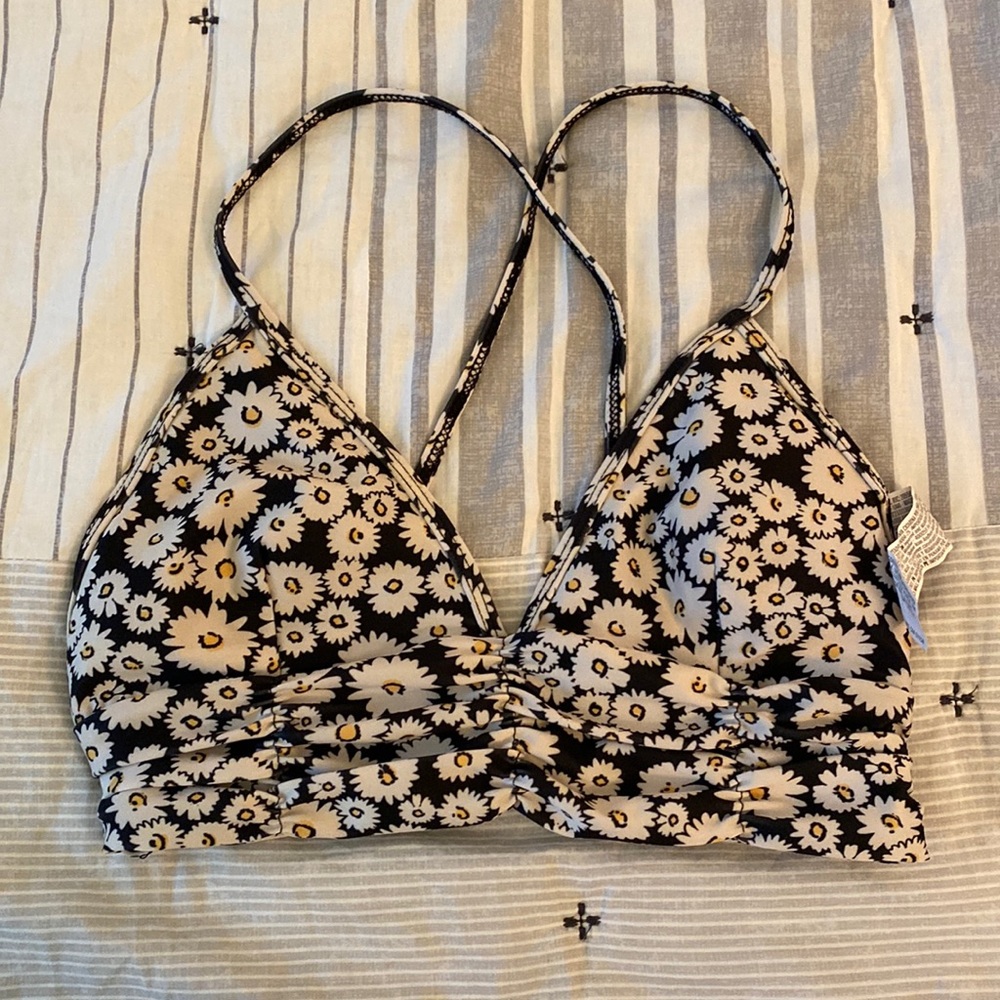SPORTS BRA